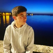 portrait de Antoine.dmdl Homme de 20 ans