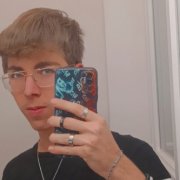 portrait de tony_86 Homme de 20 ans