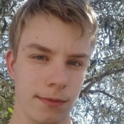 portrait de Alexis.Sung Homme de 20 ans