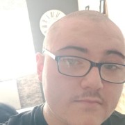portrait de c.bqt Homme de 20 ans