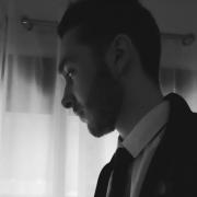 portrait de Bruce Wayne Homme de 21 ans