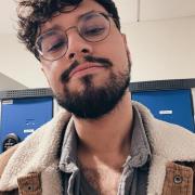 portrait de Y643 Homme de 29 ans