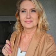 portrait de Sandricarvel Femme de 50 ans