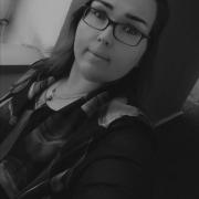 portrait de Vayr0h Femme de 35 ans