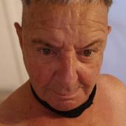 portrait de Roger34 500 Queer de 69 ans