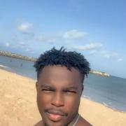 portrait de Sauros Homme de 26 ans