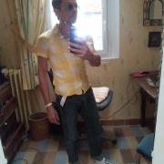 portrait de Dorable Homme de 46 ans