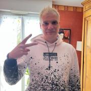 portrait de kwevin Homme de 40 ans