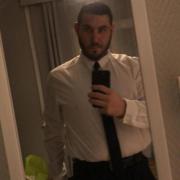 portrait de Johnn59200 Homme de 32 ans