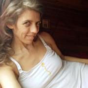 portrait de 43Myla Femme de 43 ans