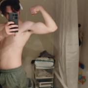 portrait de Ethan_4769 Non binaire de 22 ans
