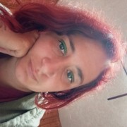 portrait de Marinebibi Femme de 33 ans