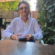 portrait de RV06 Homme de 56 ans
