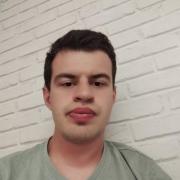 portrait de Thomasb Homme de 25 ans