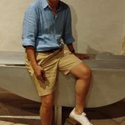 portrait de DuyHung Homme de 56 ans