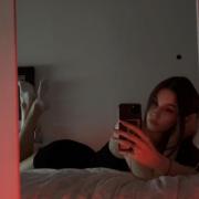 portrait de Dehlia Femme de 23 ans