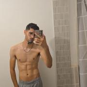 portrait de Aladdesh Homme de 26 ans