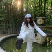 portrait de amandinoche Femme de 24 ans