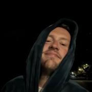 portrait de SimnT Homme de 28 ans