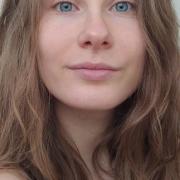 portrait de Ymée Femme de 22 ans