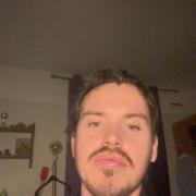 portrait de Gogogogo Homme de 23 ans