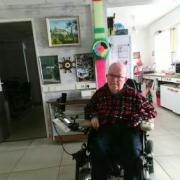 portrait de gayhandicape Homme de 60 ans