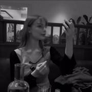 portrait de Juliette4900 Femme de 22 ans