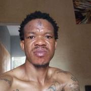 portrait de Sénéchal0009 Homme de 30 ans