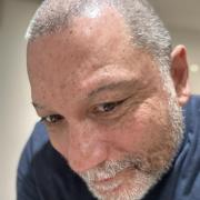 portrait de kadex Homme de 57 ans