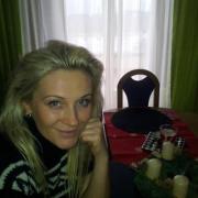 portrait de Laurie144 Femme de 38 ans