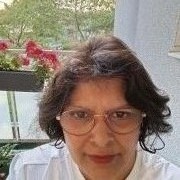 portrait de MarinaP Femme de 52 ans