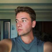portrait de maxouwatzou Homme de 24 ans