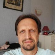 portrait de Amonbi Homme de 58 ans