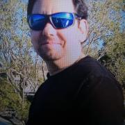portrait de HenriLaplume Homme trans de 37 ans