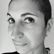 portrait de K@#Ø%! Femme de 40 ans